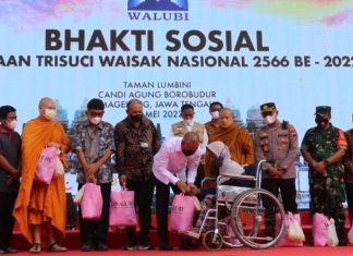 Perayaan Waisak, Umat Buddha Gelar Bakti Sosial di Sekitar Candi Borobudur