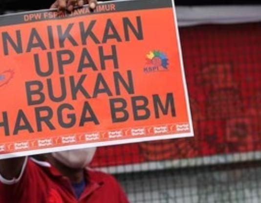 Antisipasi Demo Kenaikan BBM, Polisi Siapkan Personel di Patung Kuda dan Flyover Pasar Rebo