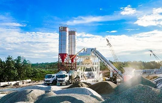 REFLEKSI AKHIR TAHUN PT HAKAASTON: LAMPAUI TARGET PENDAPATANMELALUI DIVERSIFIKASI BISNIS DAN KONTRAK BARU