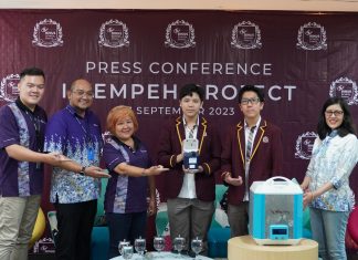 Keren! 2 Siswa Indonesia Kenalkan Mesin Pembuat Tempe Ramah Lingkungan