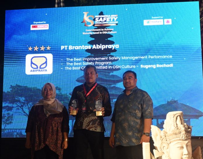 Utamakan Mutu K3, Brantas Abipraya Raih Tiga Penghargaan dalam Indonesia Safety Excellence Award (ISEA) 2024