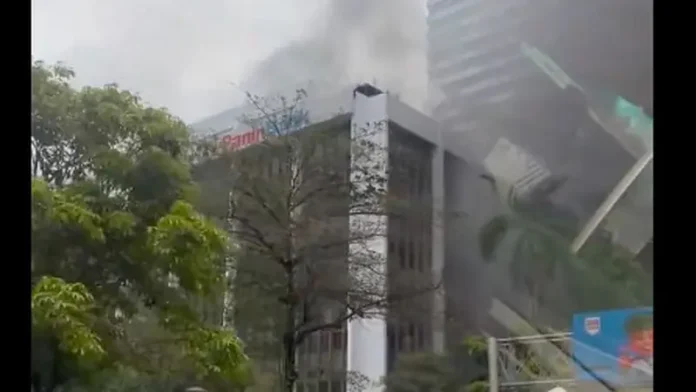 Tidak Ada Korban Jiwa, Kebakaran Gedung Panin Bank Diduga Karena Kelalaian Pekerja