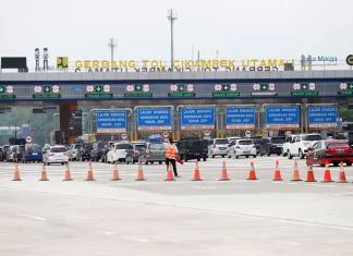 Jasamarga Catat Lonjakan Volume Lalu Lintas di Gerbang Tol Cikampek Utama H-7 Lebaran