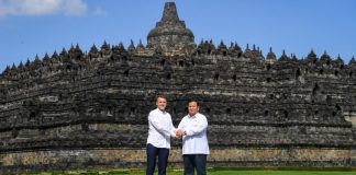 Kunjungan Presiden Macron ke Borobudur