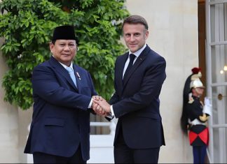 Pertemuan Hangat Presiden Prabowo dan Presiden Macron di Istana Negara