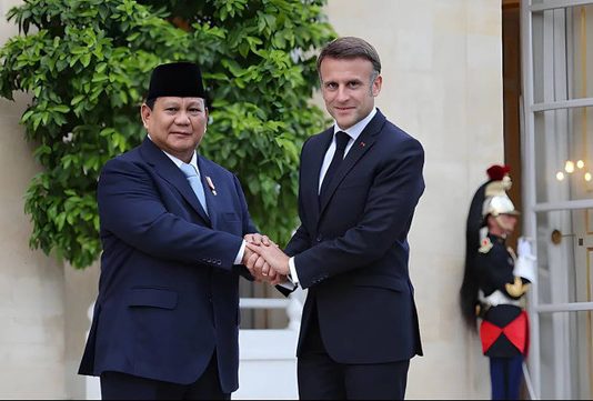 Pertemuan Hangat Presiden Prabowo dan Presiden Macron di Istana Negara Pertemuan Hangat Presiden Prabowo dan Presiden Macron di Istana Negara