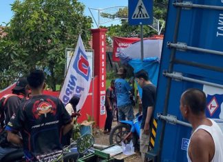 Lomba HUT RI di SD Berujung Petaka, 9 Siswa Tertimpa Kontainer di Depan Sekolah