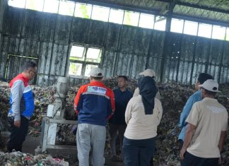 Bank Sampah Abhipraya Binaan Kilang Cilacap Lakukan Studi Tiru di TPST Rawalo