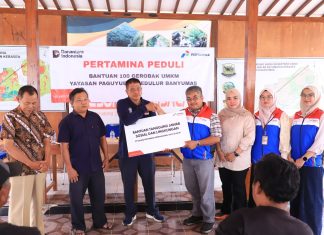 Komitmen Dukung UMKM Banyumas & Cilacap, Pertamina Salurkan 100 Unit Gerobak Usaha