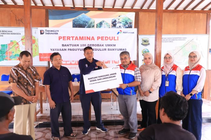 Komitmen Dukung UMKM Banyumas & Cilacap, Pertamina Salurkan 100 Unit Gerobak Usaha