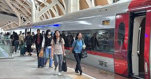Istana Cari Skema Bayar Utang Kereta Cepat Tanpa Sentuh APBN