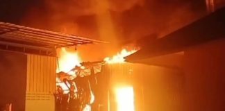 Korsleting Listrik Picu Kebakaran Besar di Gudang Ekspedisi PT Cuculemon Cakung, Puluhan Karyawan Selamat