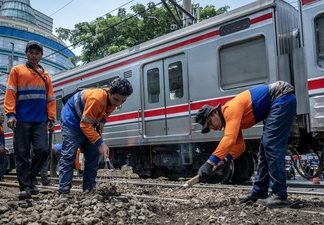 Gangguan KRL Rangkasbitung, Rel Patah di Jalur Pondok Ranji–Sudimara, Perjalanan Tersendat