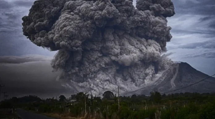 Erupsi Gunung Semeru Erupsi Gunung Semeru