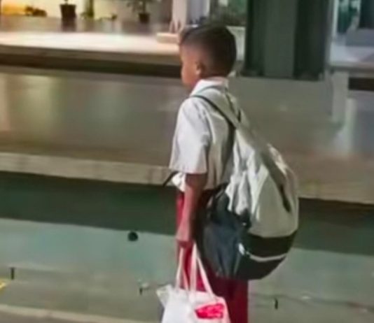 Cerita Hafitar, Siswa SD yang Viral Naik KRL Sendirian Tangerang-Jaktim