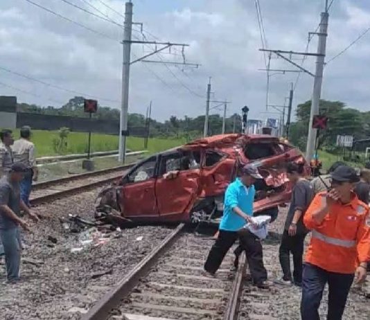 Tiga Fakta Kecelakaan Kereta Api di Prambanan, Kombinasi Gangguan Teknis dan Kelalaian Petugas Tiga Fakta Kecelakaan Kereta Api di Prambanan, Kombinasi Gangguan Teknis dan Kelalaian Petugas