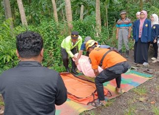 Lima Mahasiswa UIN Walisongo Tewas Hanyut di Sungai Singorojo, Satu Korban Masih Dicari Lima Mahasiswa UIN Walisongo Tewas Hanyut di Sungai Singorojo, Satu Korban Masih Dicari