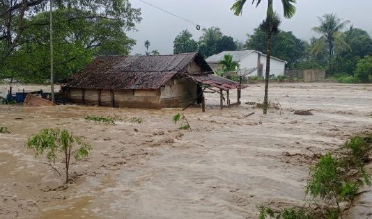 Presiden Prabowo Instruksikan Seluruh Kekuatan Nasional Tangani Banjir dan Longsor di Aceh, Sumut, dan Sumbar Presiden Prabowo Instruksikan Seluruh Kekuatan Nasional Tangani Banjir dan Longsor di Aceh, Sumut, dan Sumbar