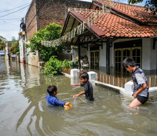 Banjir dan Longsor Landa 14 Kecamatan di Kabupaten Bandung, Ribuan Rumah Terdampak