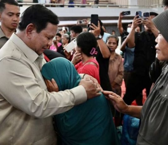 Prabowo Kunjungi Aceh untuk Kedua Kalinya, Keluarkan Sejumlah Instruksi Tegas Terkait Penanganan Bencana Prabowo Kunjungi Aceh untuk Kedua Kalinya, Keluarkan Sejumlah Instruksi Tegas Terkait Penanganan Bencana